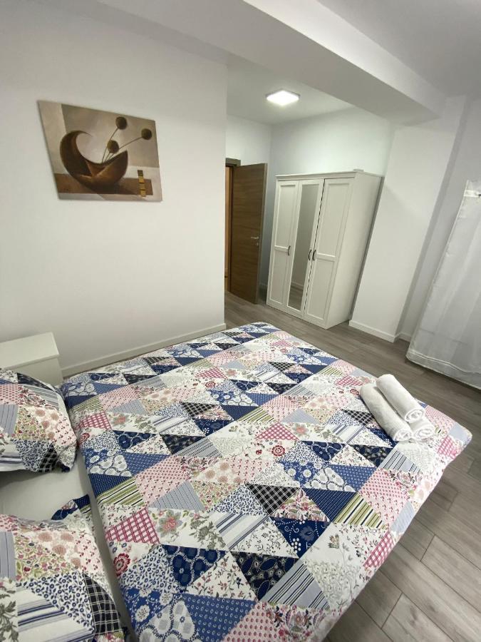 בוקרשט Catedral Apartment מראה חיצוני תמונה
