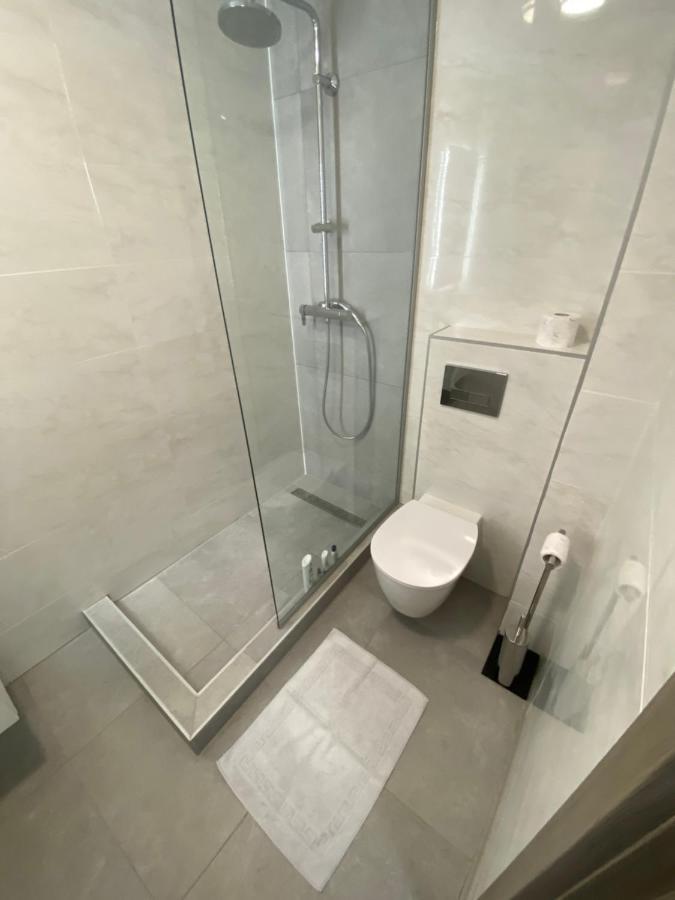 בוקרשט Catedral Apartment מראה חיצוני תמונה