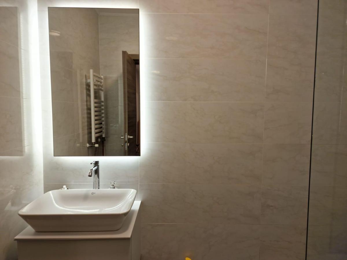 בוקרשט Catedral Apartment מראה חיצוני תמונה