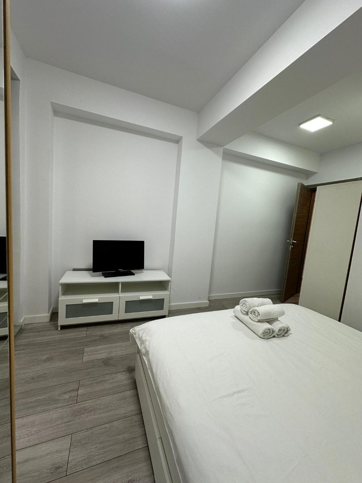 בוקרשט Catedral Apartment מראה חיצוני תמונה