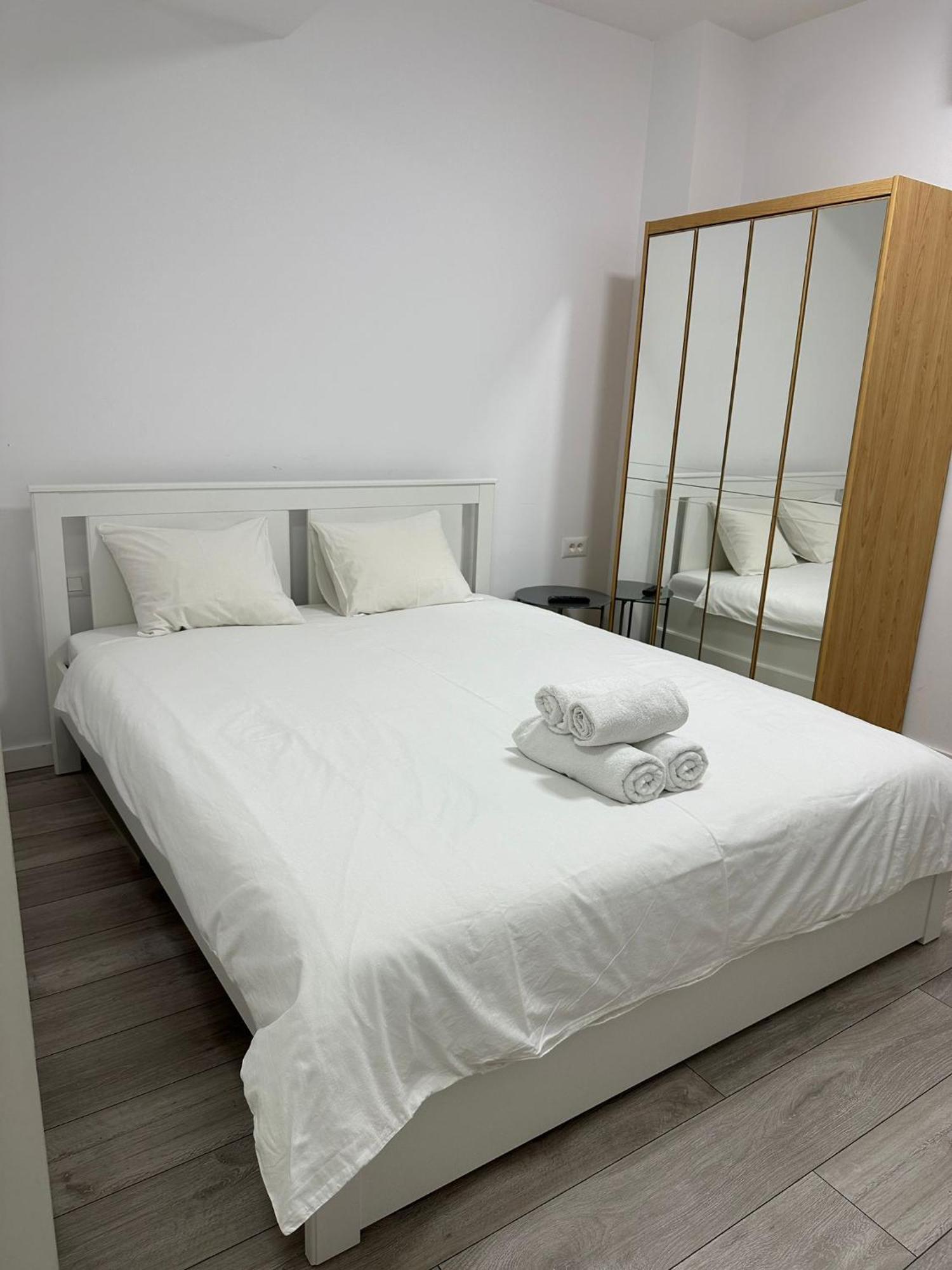 בוקרשט Catedral Apartment מראה חיצוני תמונה